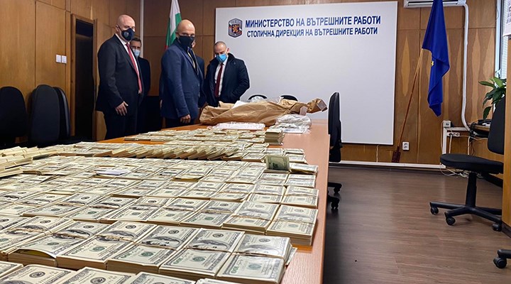 Bulgaristan'da üniversite matbaasında milyonlarca sahte para bulundu