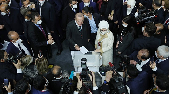 Analiz | AKP Kongresi’nin ardından: Kalabalık ve gürültünün gizleyemediği tükenmişlik