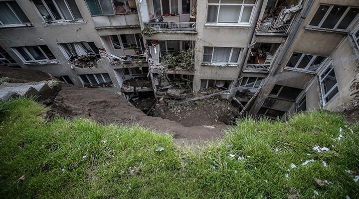 Bursa'da heyelan: 7 bina boşaltıldı