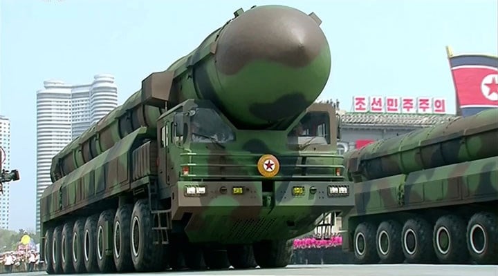 Kuzey Kore’den iki balistik füze denemesi daha