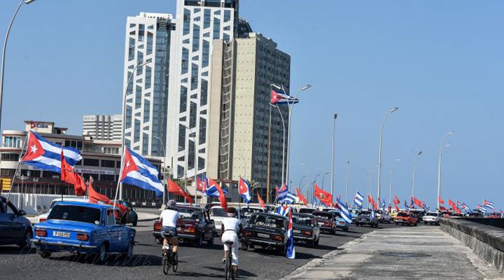 Küba halkı: 60 yıllık ambargoyu kaldırın