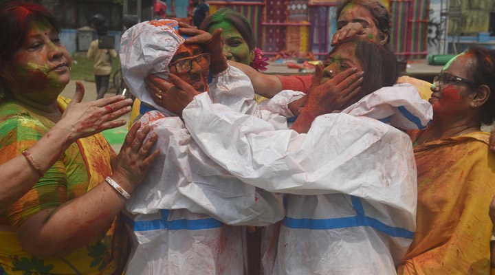 Hindistan'da Holi Festivali kutlamaları sırasında 41 kişi öldü