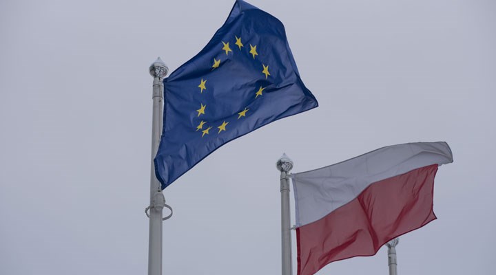 AB, Polonya'nın yargı bağımsızlığı için Adalet Divanı’na başvurdu