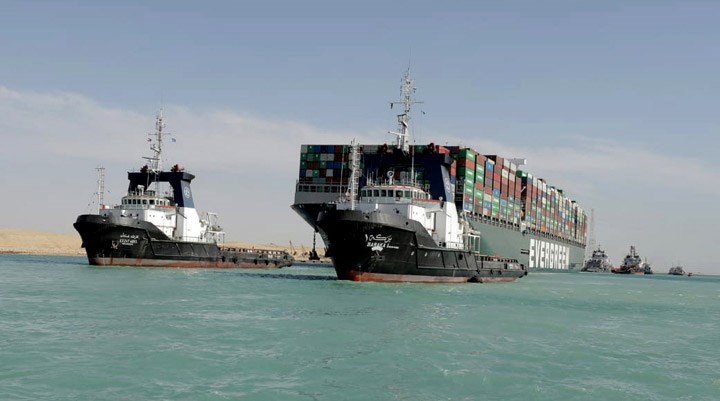Mısır'dan Süveyş Kanalı'nı günlerce kapatan geminin sahibi firmadan 1 milyar dolar tazminat talebi