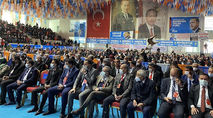 AKP ‘fraksiyon’ partisi oldu