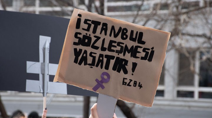 Denizli'de İstanbul Sözleşmesi eylemine katılan 4 mülteci hakkında sınır dışı kararı verildi