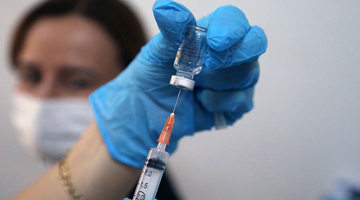 Bakanlık paylaştı: Koronavirüs aşısı sonrasında oluşabilecek yan etkiler neler?