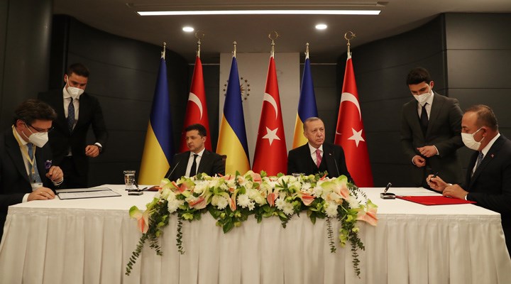 Erdoğan, Zelenskiy ile görüştü: Karadeniz’deki kriz, diplomatik yöntemlerle çözülmeli