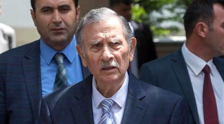 Eski başbakanlardan Yıldırım Akbulut, yaşamını yitirdi