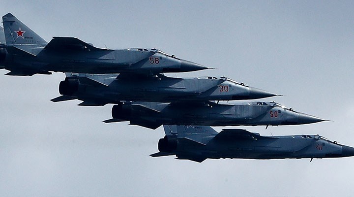 Rusya savaş uçağı, ABD ve Norveç devriye uçaklarını engelledi