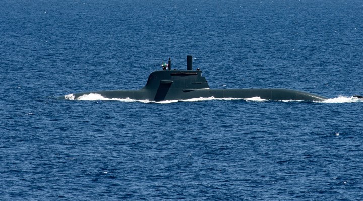 Endonezya'da 53 mürettebatlı denizaltı kayboldu