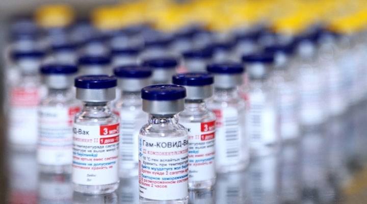 CHP’li Emir 8 ay önce imzalanan anlaşmayı hatırlattı: Rus aşısında da aracılar mı kazanacak?