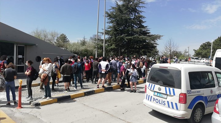 Rektörlük yasaklamak istedi, ODTÜ öğrencileri 1 Mayıs engelini aştı