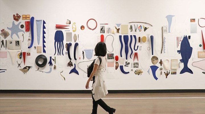 17. İstanbul Bienali sergileri 2022'ye ertelendi