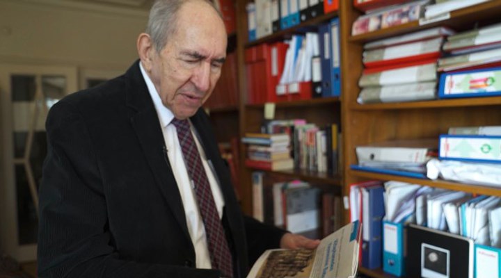 Gazeteci-yazar Altan Öymen, 10 bin kitabını ve arşivini Beşiktaş Belediyesi’ne bağışladı
