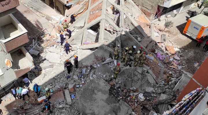 Zeytinburnu'nda 5 katlı bina çöktü: Kısıtlama olmasaydı pazar kurulacaktı