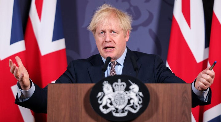 İngiltere Başbakanı Johnson: Hindistan varyantı normalleşme sürecini olumsuz etkileyebilir