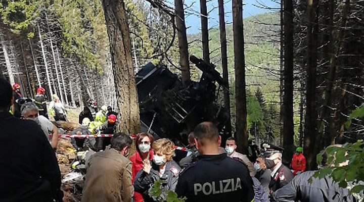 İtalya'da teleferik kazası: 13 ölü
