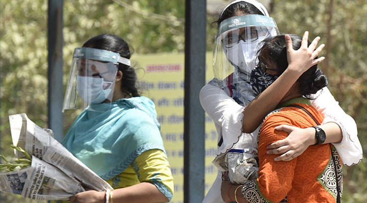 Hindistan'da 9 bine yakın 'mukormikoz' vakası görüldü: Uzmanlardan ‘salgın ilan edilsin’ çağrısı