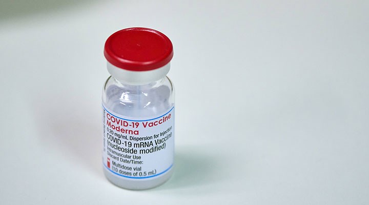 Moderna: Koronavirüs aşısı 12-17 yaş arası çocuklarda yüzde 100 etkili