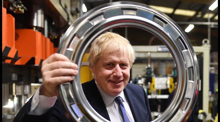 'Boris Johnson, koronavirüsten korkmadığını göstermek için canlı yayında enfekte olmak istedi'