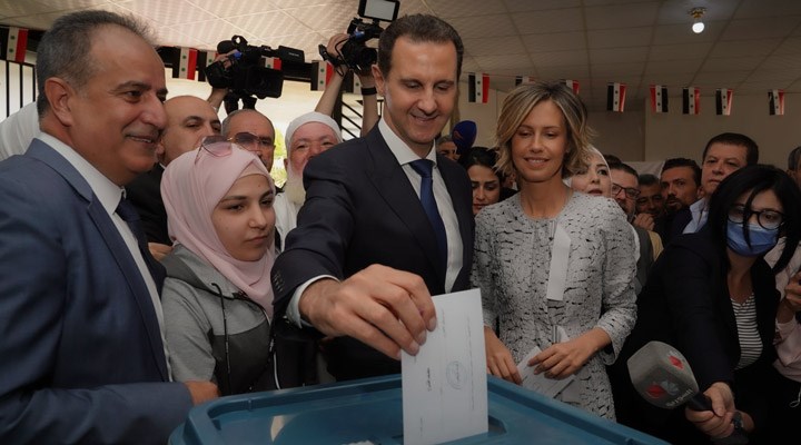 Suriye'de seçimler başladı: Beşar Esad oyunu kullandı