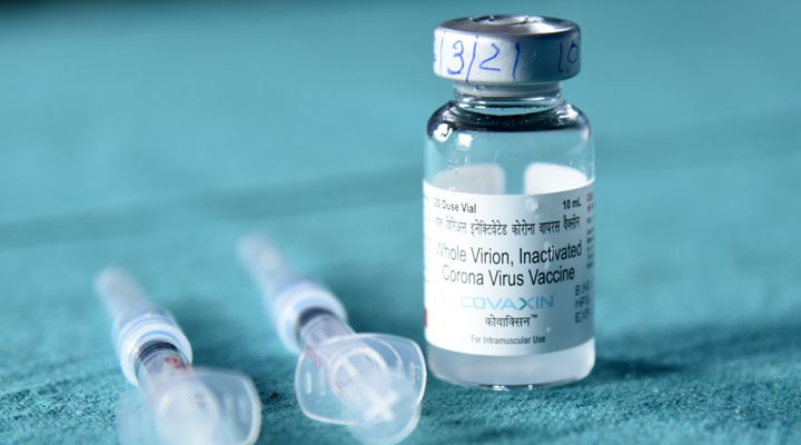 Tüm varyantlara karşı etkili olması planlanan koronavirüs aşısı çalışmasında gelişme