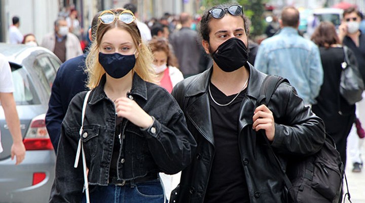 Bilim Kurulu üyesi Prof. Dr. Akın'dan maske uyarısı