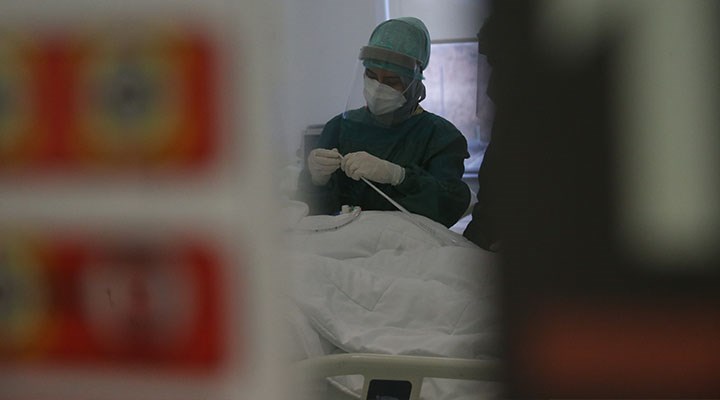 TTB uyardı: Koronavirüs nedeniyle ölen sağlıkçıların aileleri dolandırılmaya çalışılıyor