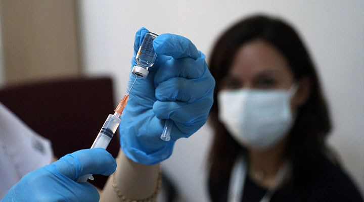 Bakanlık verileri: Ülkede 13 milyon 453 bin 887 kişiye iki doz aşı yapıldı