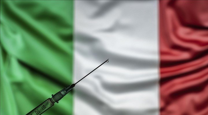 İtalya, İngiltere'den geleceklere 5 günlük karantina şartı getirdi