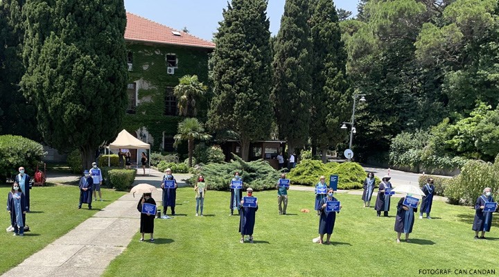 Boğaziçi Üniversitesi'nde akademisyenler 117'nci kez rektörlük binasına sırtını döndü