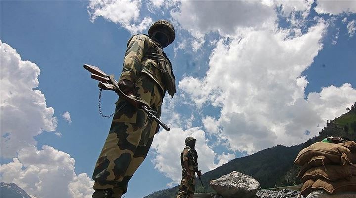 “Hindistan, Çin sınırına 50 binden fazla asker konuşlandırdı”