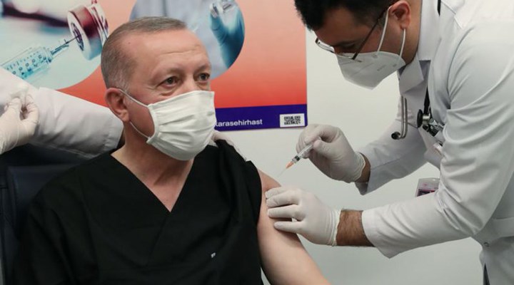 Sağlık Bakanlığı’ndan Erdoğan’ın nasıl üç doz aşı yaptırdığı sorusunu yanıtsız bırakan yanıt