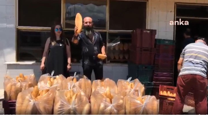 Pademide dükkanını açamayan işletme sahibinden "kimse ekmeğe muhtaç olmasın" kampanyası