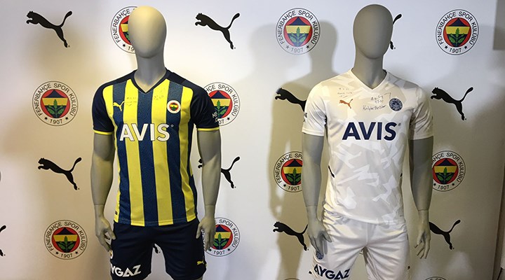 Fenerbahçe’nin yeni sezon formaları tanıtıldı: Bu sene yıldız yok