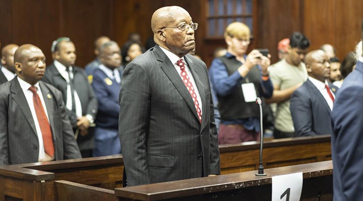 Jacop Zuma mahkemeye itaatsizlikten cezaevinde