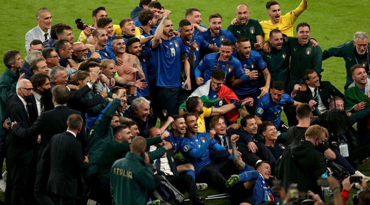 EURO 2020'de şampiyon İtalya!