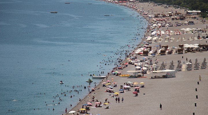 Antalya'da nem oranı yüzde 5'e düştü