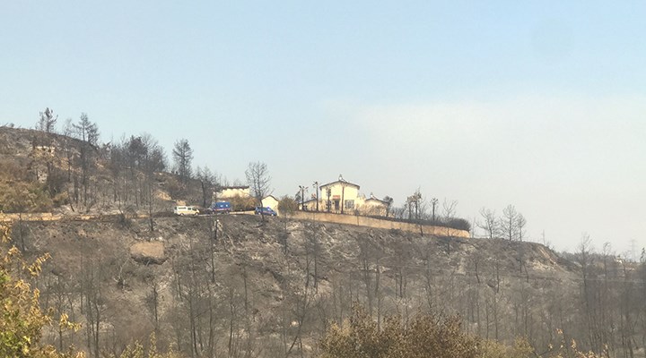 Manavgat'ta yanan bir evde iki kişinin cansız bedenlerine ulaşıldı