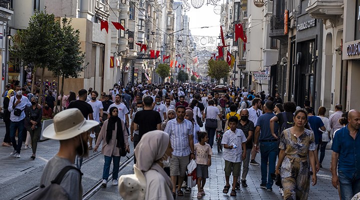 Türkiye'de koronavirüs: 24 saatte 26 bin 822 yeni vaka, 122 can kaybı