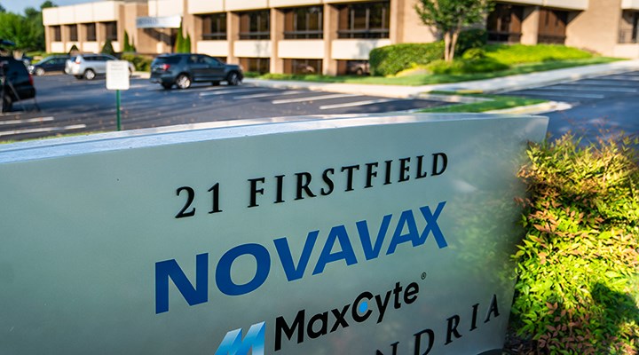 AB ile Novavax arasında 200 milyon dozluk aşı anlaşması