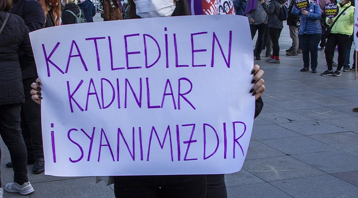 Evli olduğu erkek tarafından katledilen Ayşe Cenikli, 9 kez uzaklaştırma kararı aldırmış