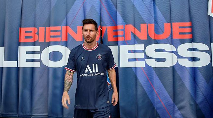 Lionel Messi, PSG ile imzaladı: Hayalim bir kez daha Şampiyonlar Ligi kupasını kaldırmak