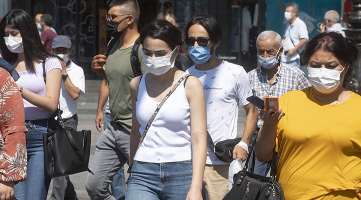 Türkiye'de son 24 saatte 206 kişi daha koronavirüs nedeniyle yaşamını yitirdi