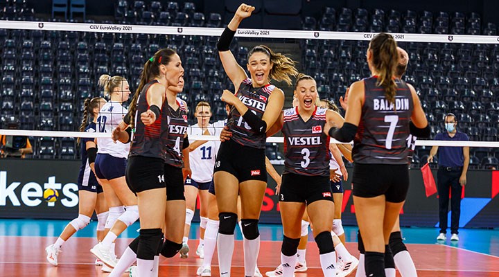 Türkiye A Milli Kadın Voleybol Takımı, Avrupa Şampiyonası'nda 4'te 4 yaptı!