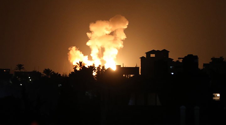 İsrail savaş uçakları, Gazze Şeridi'ni vurdu