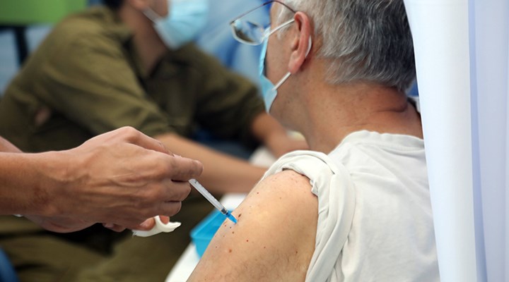 "Aşılarını tam yaptıranlarda hastaneye gitme oranı yüzde 93 azalıyor"
