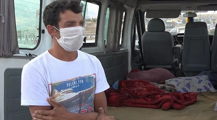 Covid-19 testi pozitif olan tarım işçisi minibüste battaniyeyle saklanırken yakalandı