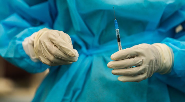CHP'li Karasu: Bazı üst düzey bürokratlar aşı olmayı reddediyor